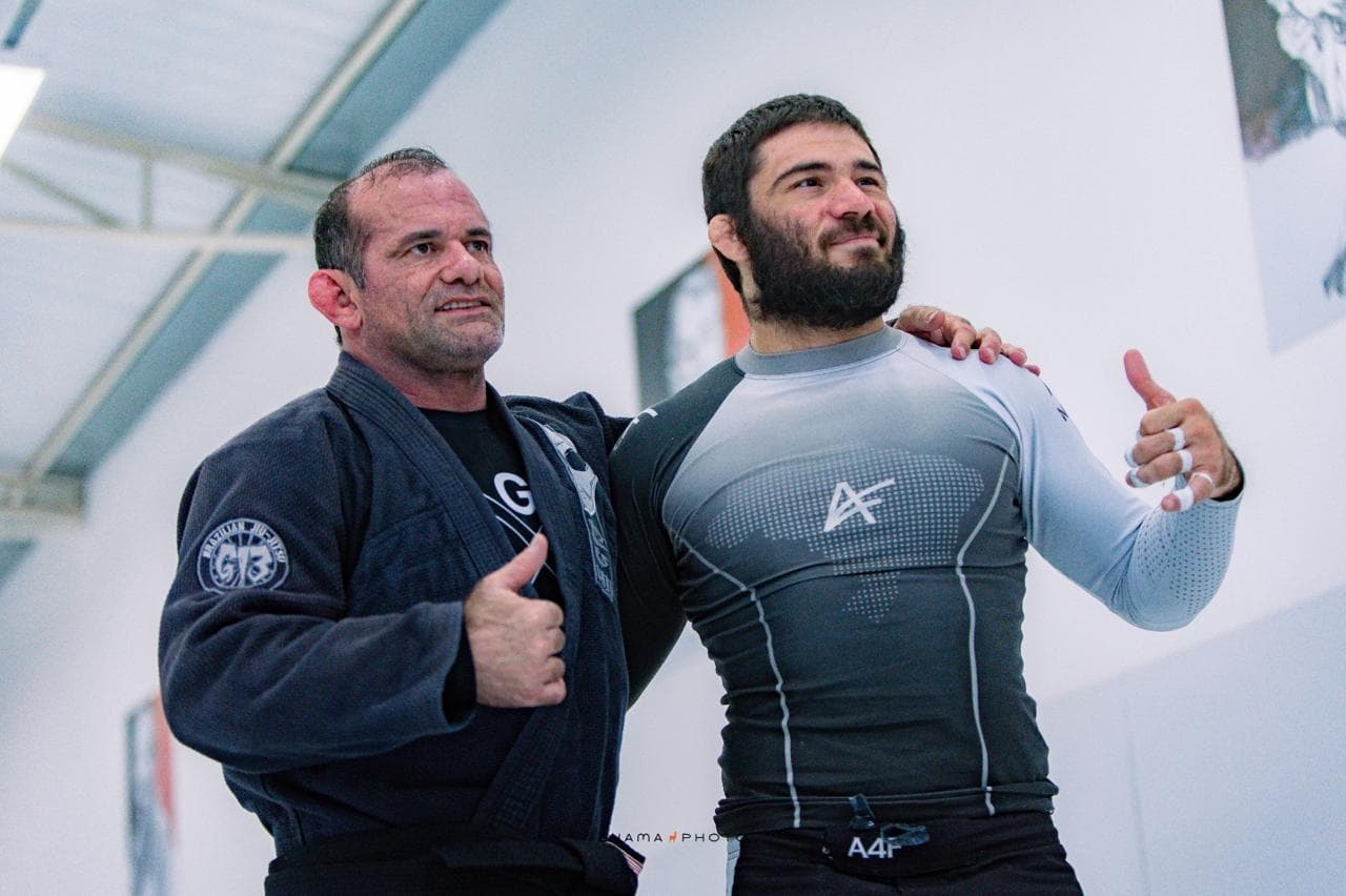 Treino de Brazilian Jiu-Jitsu na G13 BJJ Headquarters